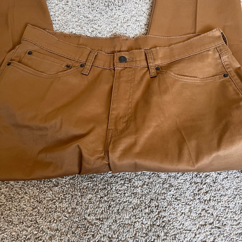 Levi’s - Picture 2 of 3